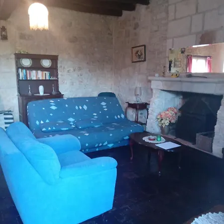 Boumelle Vallee De La Loire Holiday home *